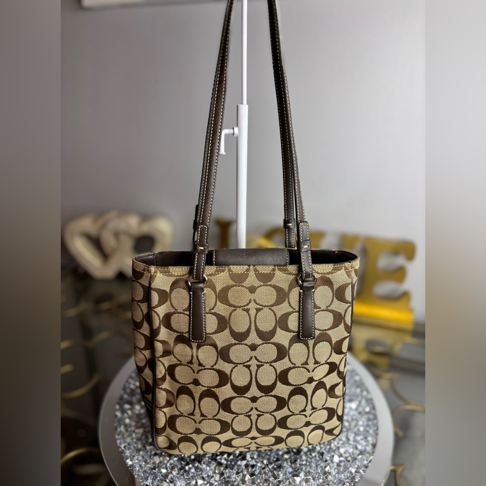 Coach 2006 vintage Signature tote shoulder handbags EUC - Picture 4 of 14